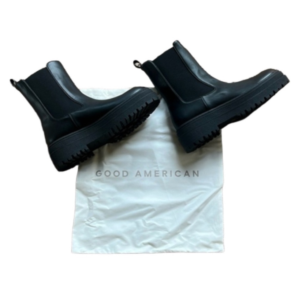 NWT Good American Chelsea Boot Size 10
